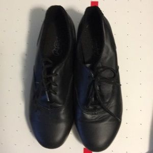 Revolution Premium Full-Sole Tap Shoe